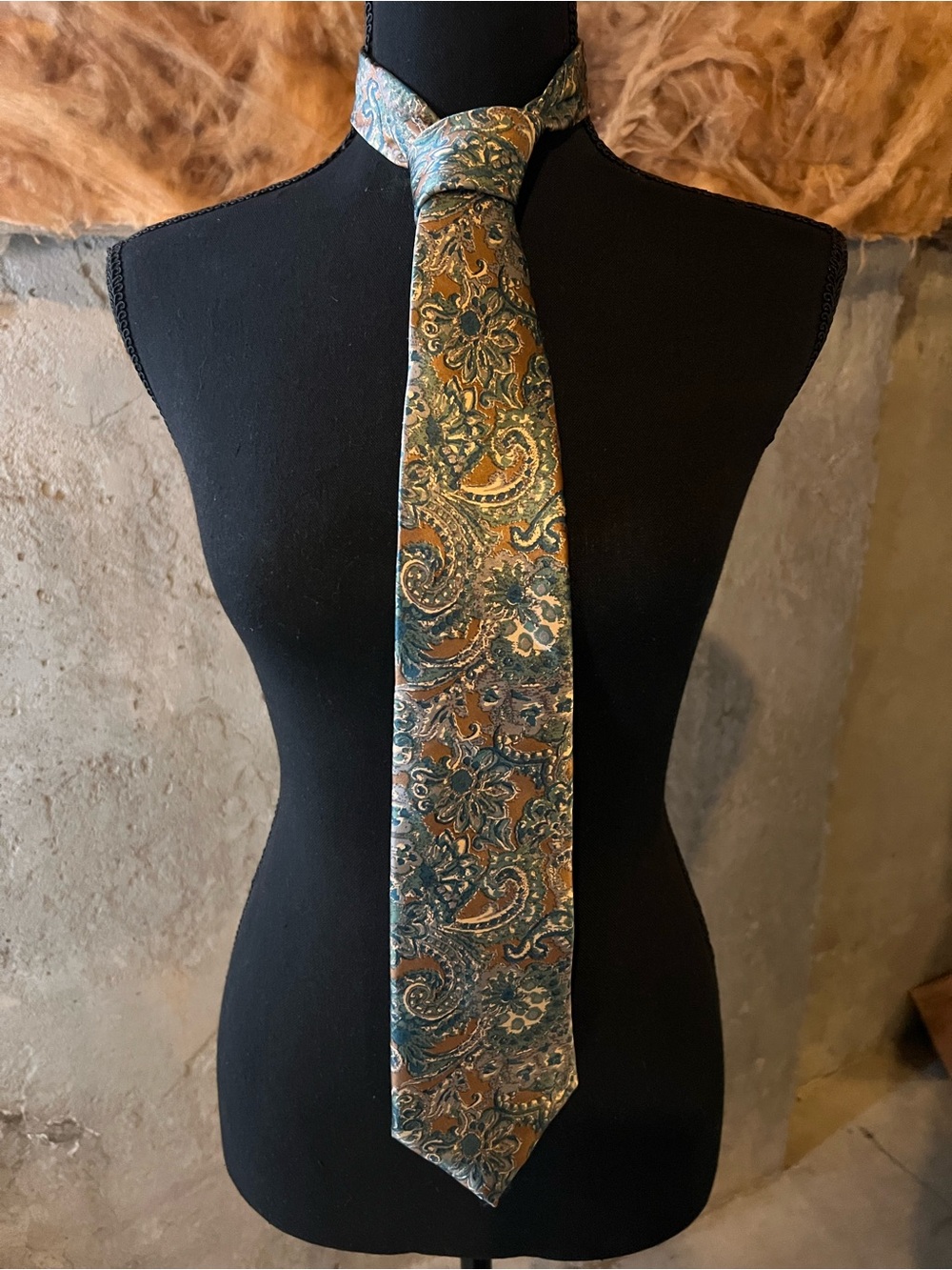 Courchevel Paisley Silk Tie in Teal and Gold